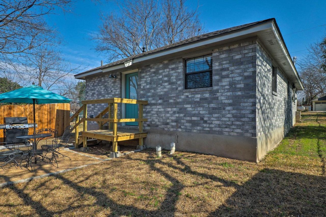Cozy Home Blocks To Georgetown Square And Su! Екстериор снимка